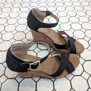Toms black canvas strappy wedge size 8